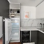 Apartament Big Studio, Just Renovated, Great Views, With Free Parking *